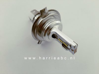 Robijn Beschrijving Kaal H4 LED LAMP 40 WATT 12 t/m 35 VOLT in kleur warm wit met origineel koplamp  beeld. (12.H4.40.WW.102) - Harrieabc