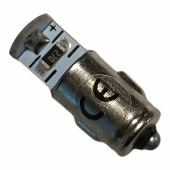 BA7S LED GELIJKSTROOM (DC) 6 VOLT 2 WATT MASSA NEGATIEF WIT LANG. (BA7S.02.L.OW.03.BIpolariteit)