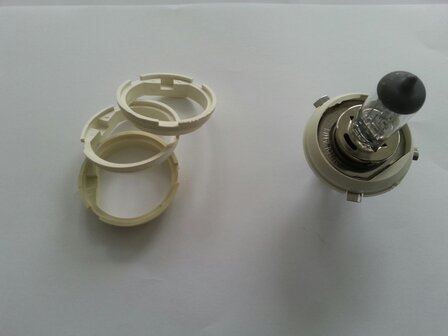 Adaptor ring van H4 (P43T) naar Duplo (P45T) diameter 43.5 mm gat perfect passend. (Adaptor.01.60)