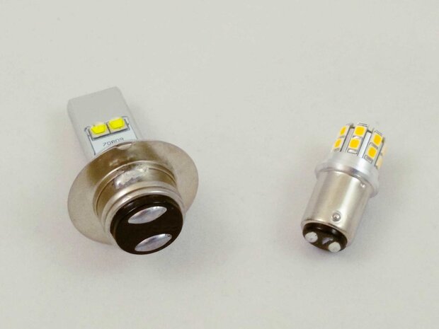 Ariel LED ombouw set 12 volt met P36D  voorlamp en BA15S of BAY15D achterlicht. ( 12.ARIEL.01.HAM )