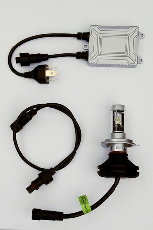 H4 6 volt voorlamp bi-polariteit met 10 stuks Philips Z-ES leds met maar liefst 3000 lumen dim en groot-licht. (H4.100.GW.03)