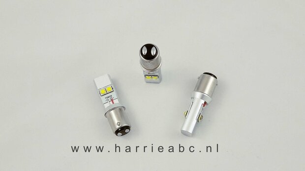 BA15D (BAX15D) LED LAMP 30 WATT 6 T/M 24 VOLT IN DIVERSE WARMTE KLEUREN MASSA NEGATIEF. (BA15D.40.OO.10 )